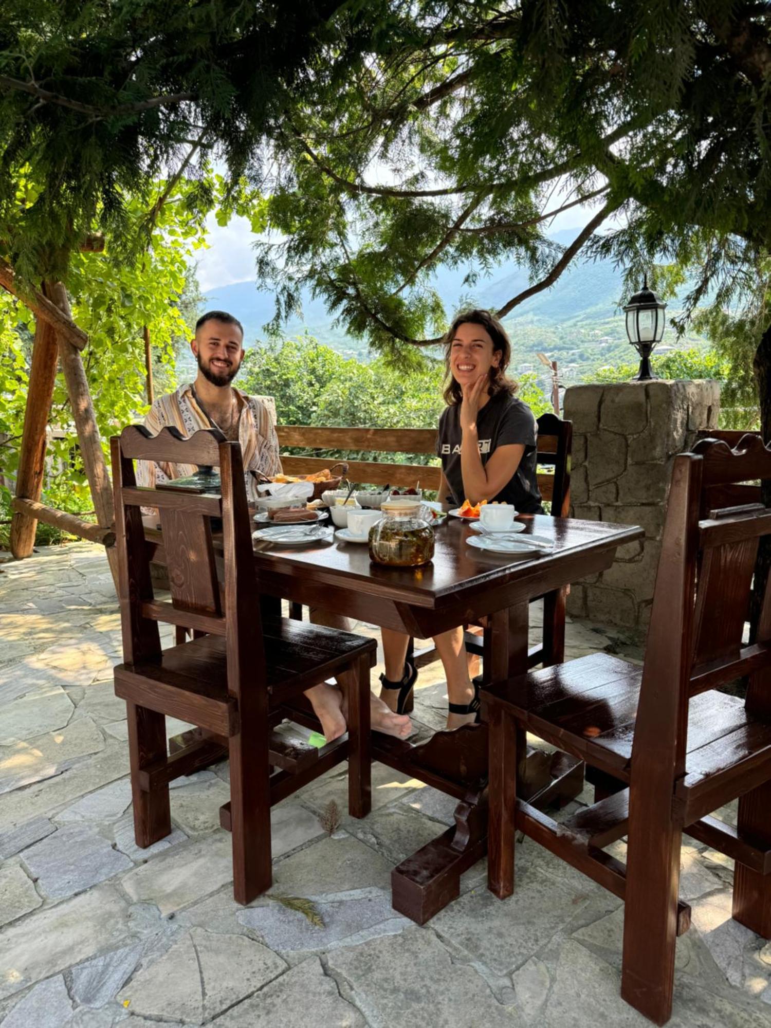 Elegaya Guest House ไอจ์เวิน ภายนอก รูปภาพ